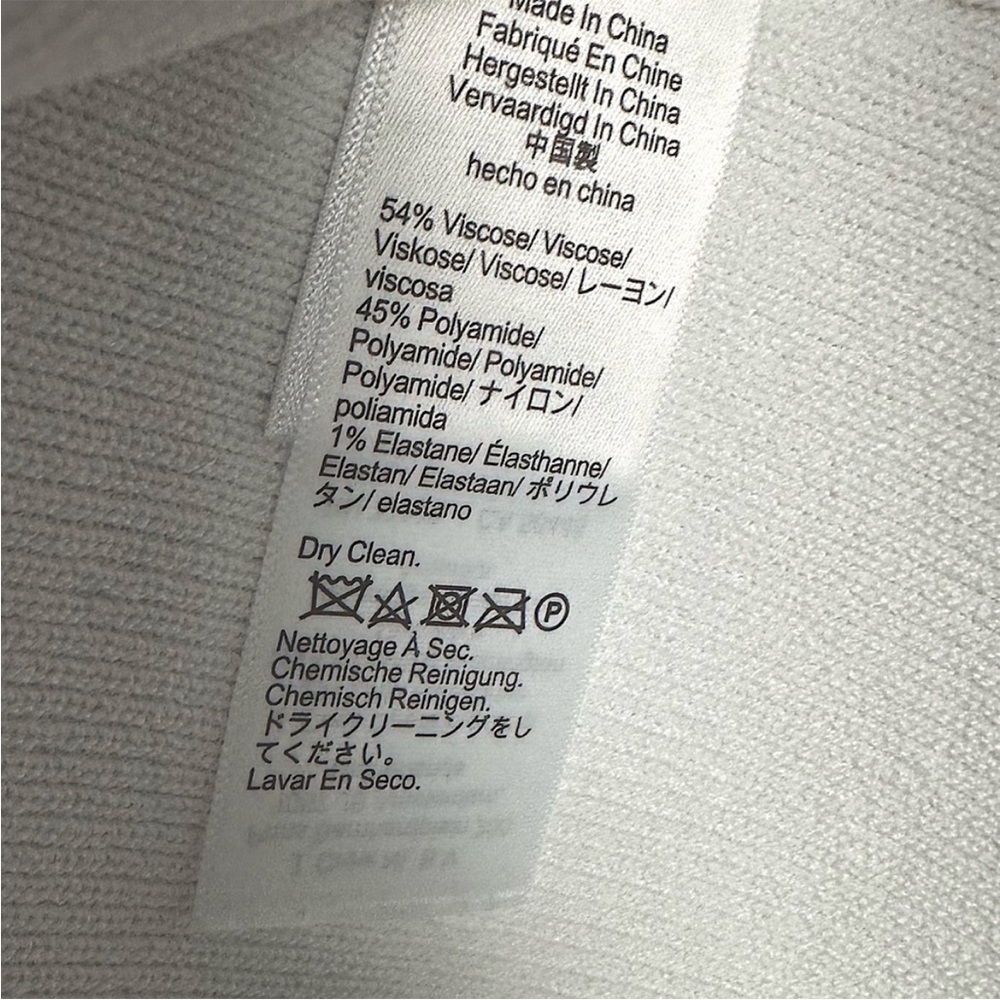 NWT J.Crew Sleeveless Sweater Dress in Stretch Viscose Blend White size medium - Picture 4 of 4